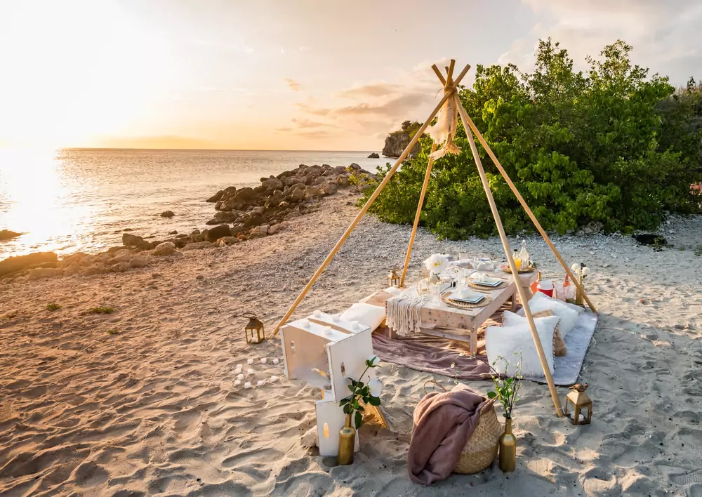 Island Picnics -  Top Romantic Activities in Bora Bora