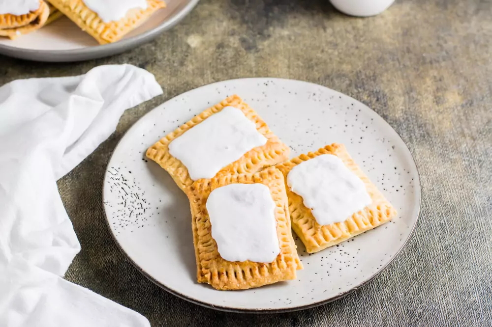 Glazing and Topping - Pastry Pop Tart